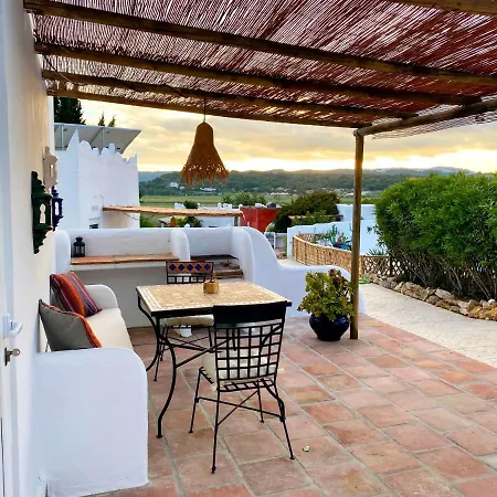 Levante Apartment *